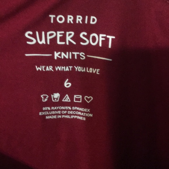 Nwt size 6 torrid top - Picture 3 of 3